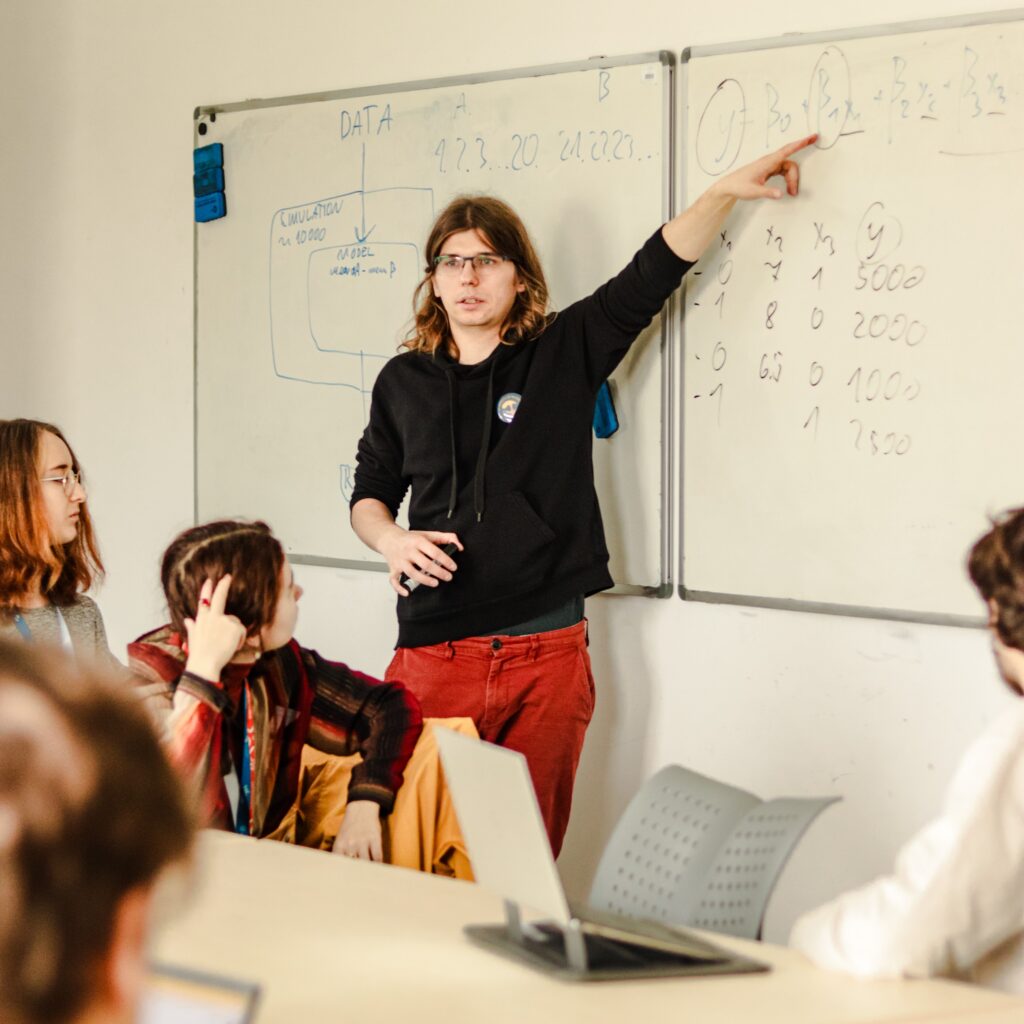 Me, providing a workshop on Monte Carlo methods